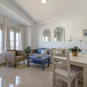 maisuit-apartment-malaga-city-center.hotelsinnerja.org/